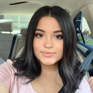 Meet your Posher, Nina